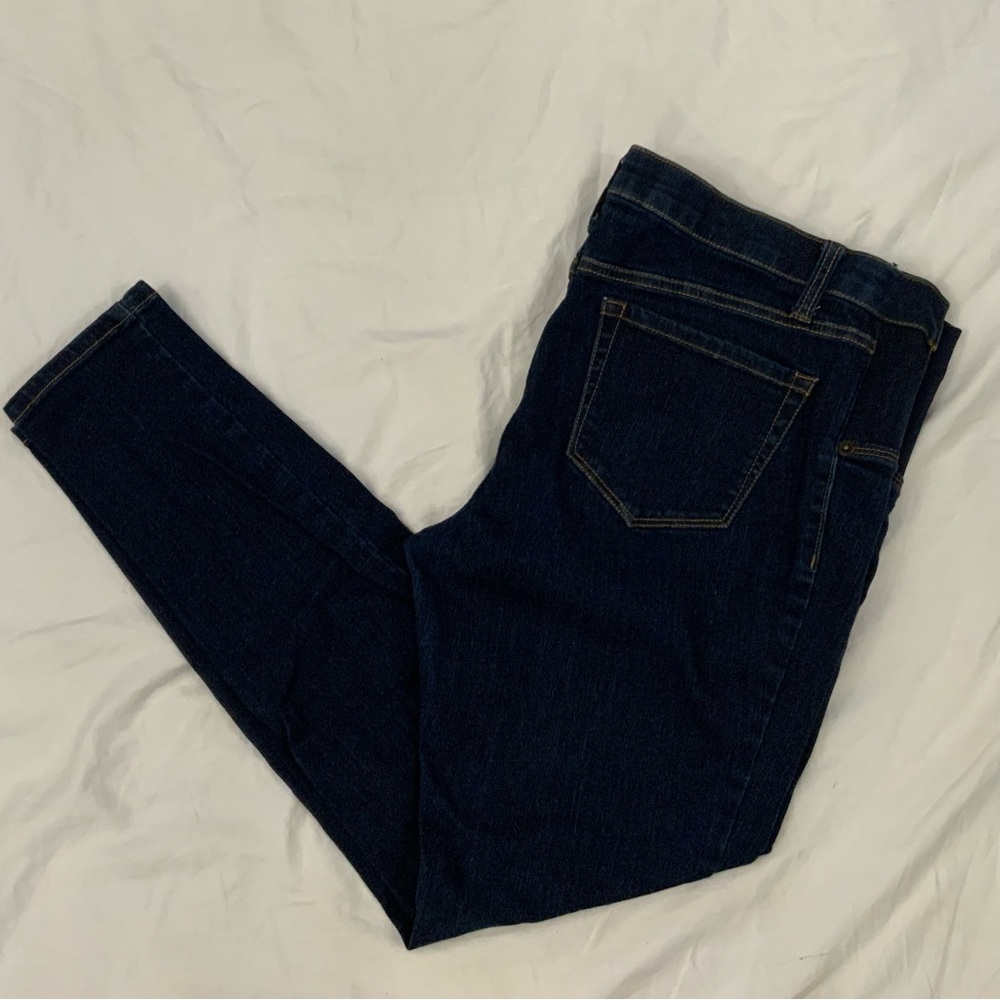 Liz Lange For Target Maternity Jegging Jeans 
Size Medium Stretch Side Panels - Picture 11 of 13